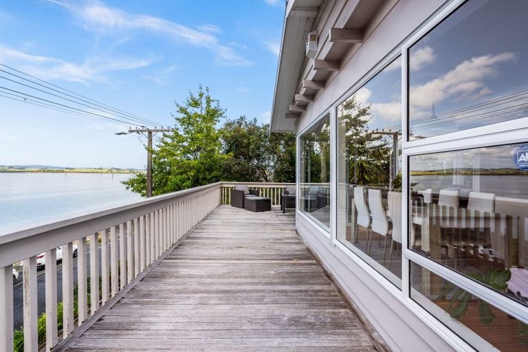 Photo of property in 136 Beach Road, Onerahi, Whangarei, 0110