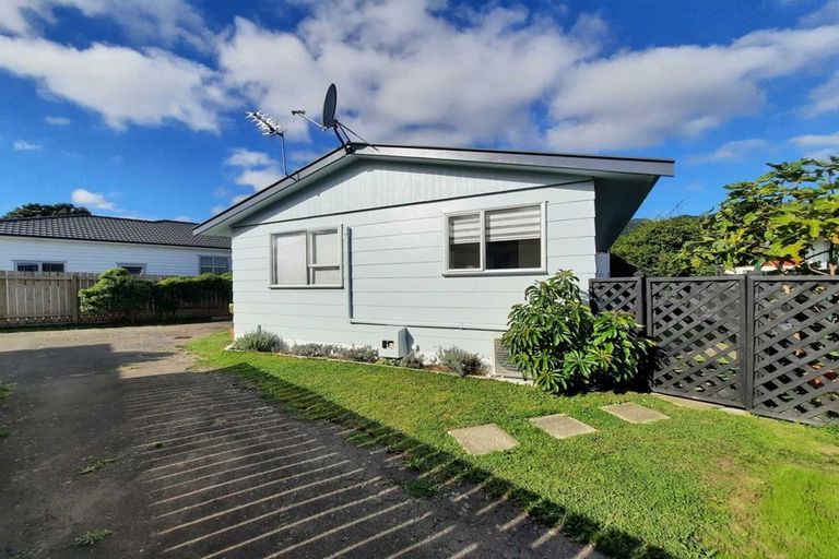 Photo of property in 6a Awamutu Grove, Waiwhetu, Lower Hutt, 5010