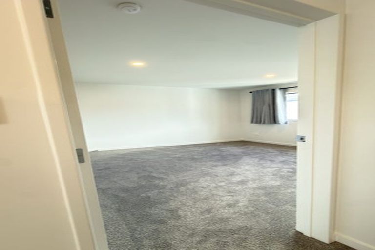 Photo of property in 9d Mander Place, Bucklands Beach, Auckland, 2012
