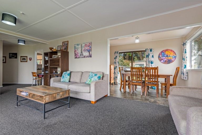Photo of property in 211 Stanway Road, Halcombe, Feilding, 4779