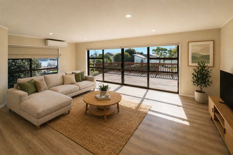 Photo of property in 35 Jandell Crescent, Bucklands Beach, Auckland, 2014