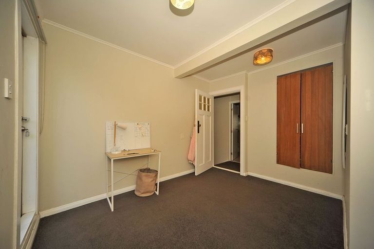 Photo of property in 66 Hawker Street, Mount Victoria, Wellington, 6011