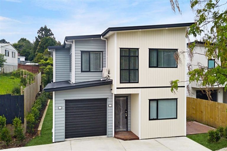 Photo of property in 16a Glen Marine Parade, Glendene, Auckland, 0602