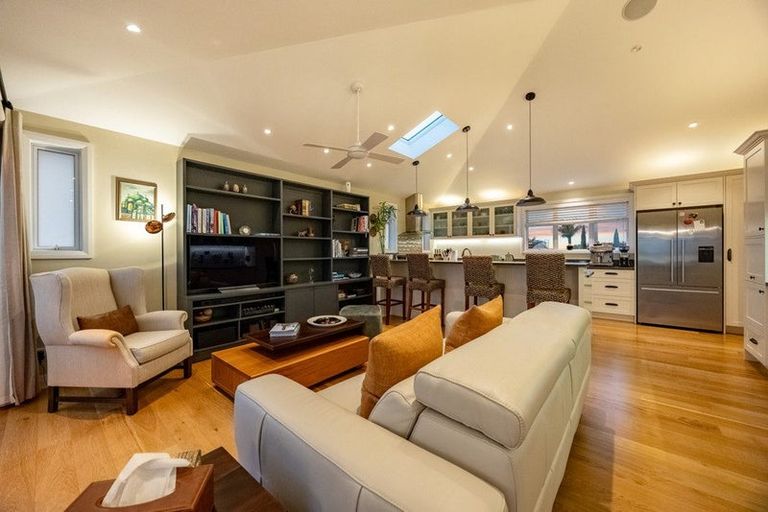 Photo of property in 20 Kitchener Road, Takapuna, Auckland, 0620
