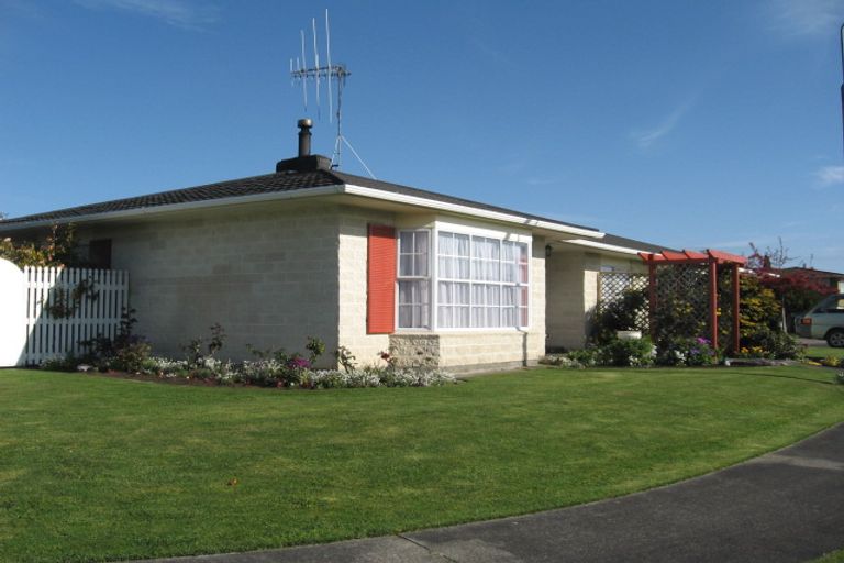 Photo of property in 1 Antrim Place, Springvale, Whanganui, 4501