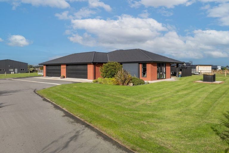 Photo of property in 24 Chatham Rise, Seaward Bush, Invercargill, 9812