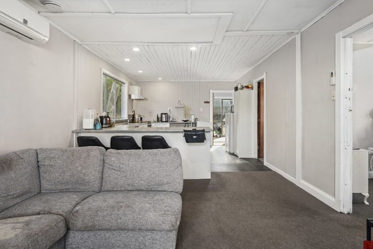 Photo of property in 6b Tawa Street, Waikanae, 5036