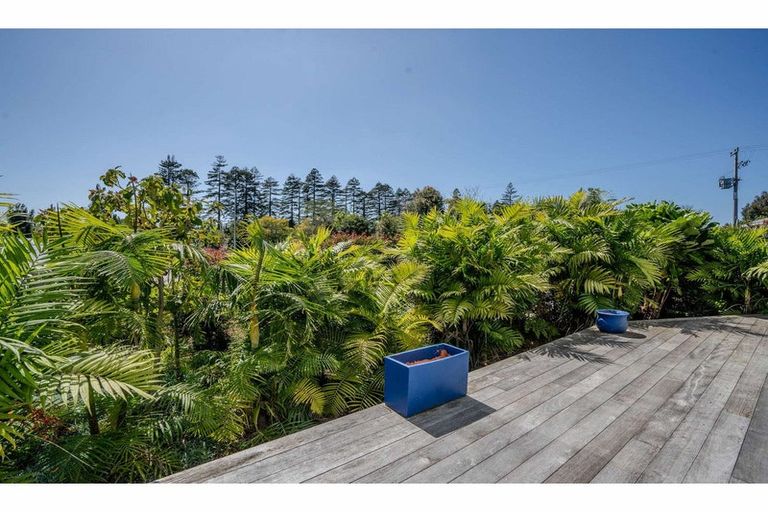Photo of property in 2 Appletree Lane, Kerikeri, 0230
