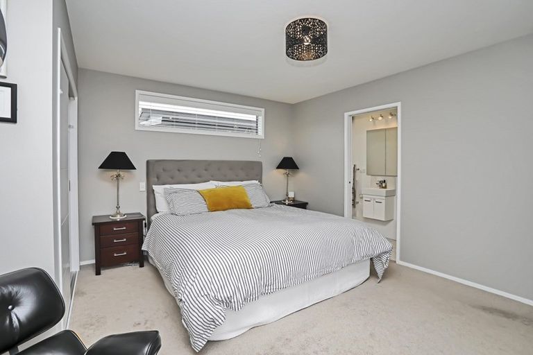 Photo of property in 18 Rosewood Drive, Rosedale, Invercargill, 9810