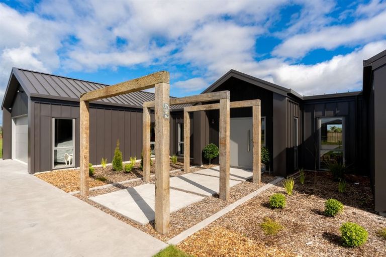 Photo of property in 22 Margot Lane, Matangi, Hamilton, 3283