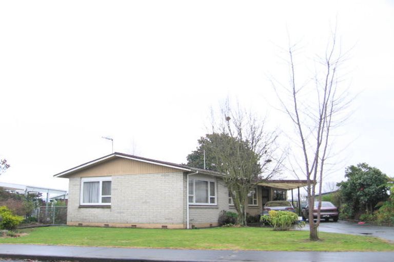 Photo of property in 229 Sunnybank Crescent, Camberley, Hastings, 4120