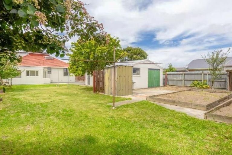 Photo of property in 52 Amyes Road, Hornby, Christchurch, 8042