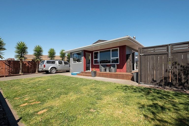 Photo of property in 6 Sole Avenue, Bell Block, New Plymouth, 4312