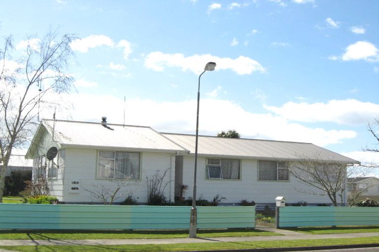 Photo of property in 2a Watarawi Place, Whakatane, 3120