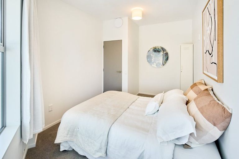 Photo of property in 35 Karo Drive, Te Aro, Wellington, 6011