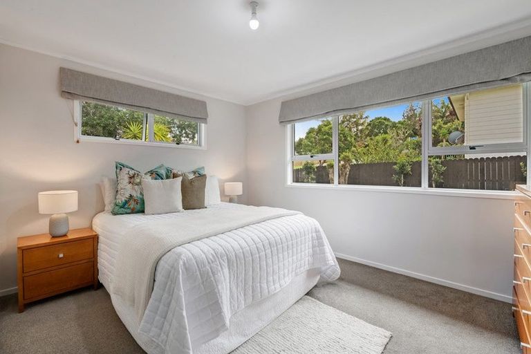 Photo of property in 113 Weatherly Road, Torbay, Auckland, 0630