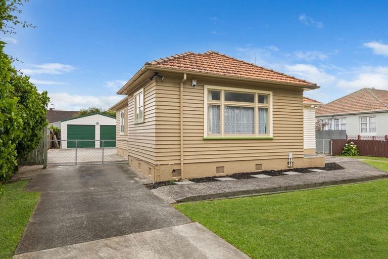 Photo of property in 11 Wharenui Terrace, Roslyn, Palmerston North, 4414