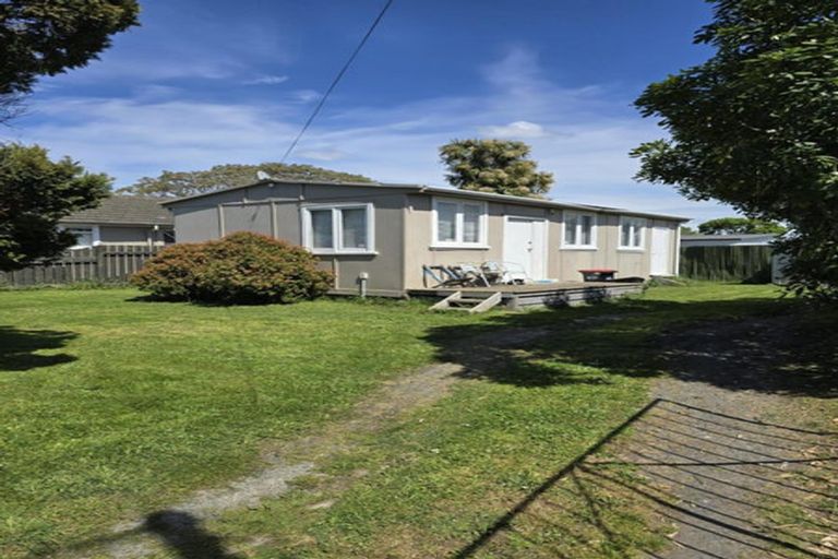 Photo of property in 33 Lister Crescent, Maraenui, Napier, 4110