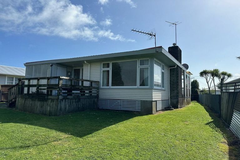 Photo of property in 34 Watene Crescent, Waitara, 4320