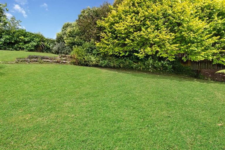 Photo of property in 66 Stott Avenue, Birkdale, Auckland, 0626