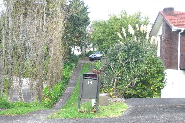 Photo of property in 14 Blue Gum Rise, Sunnyhills, Auckland, 2010