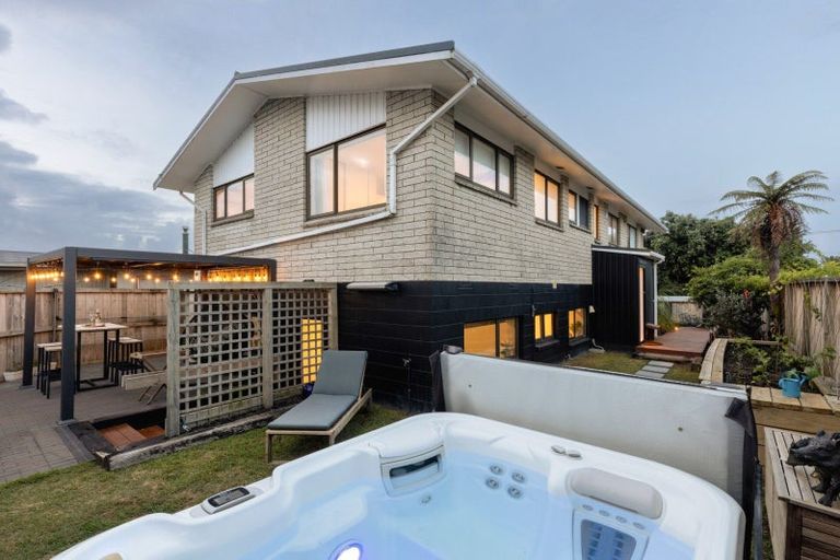 Photo of property in 226 Dickson Road, Papamoa Beach, Papamoa, 3118