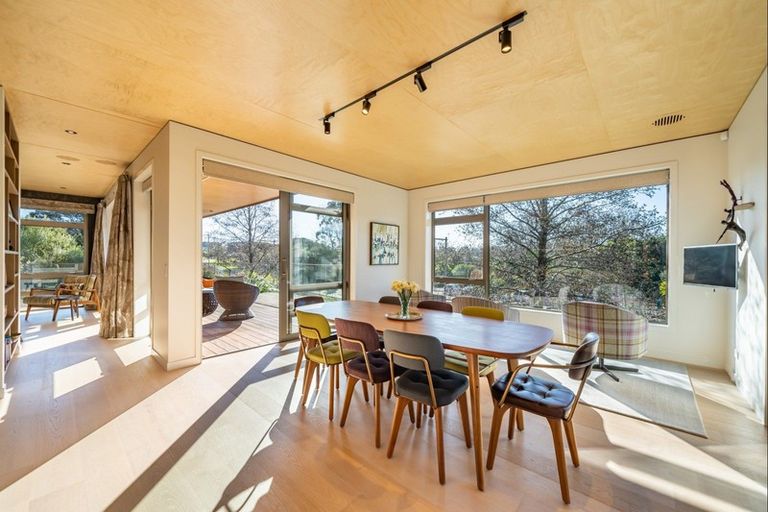 Photo of property in 10 Ferndale Drive, Waikanae, 5036