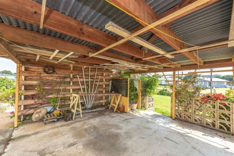 Photo of property in 93 Karaka Street, Castlecliff, Whanganui, 4501