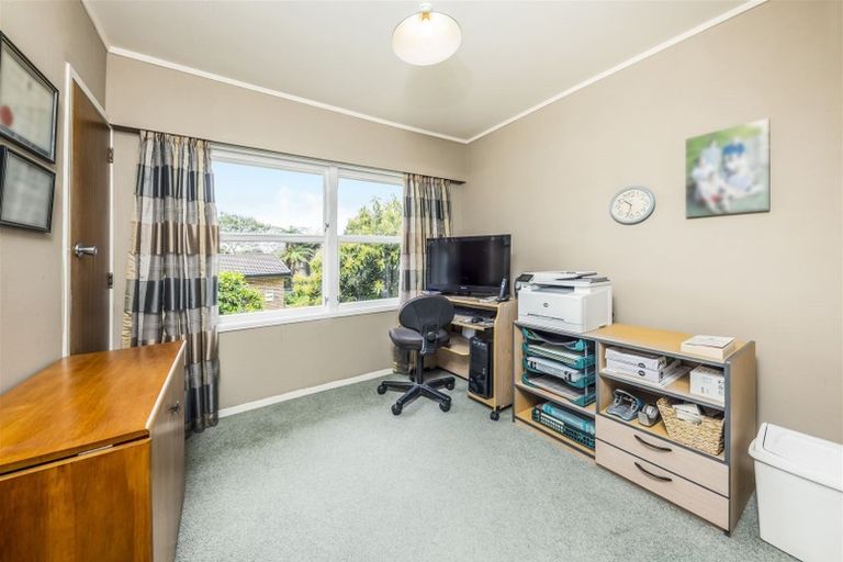 Photo of property in 43a Youngs Road, Papakura, 2110