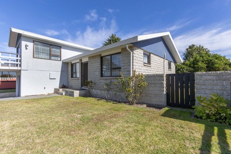 Photo of property in 42 Spriggs Crescent, Greenmeadows, Napier, 4112