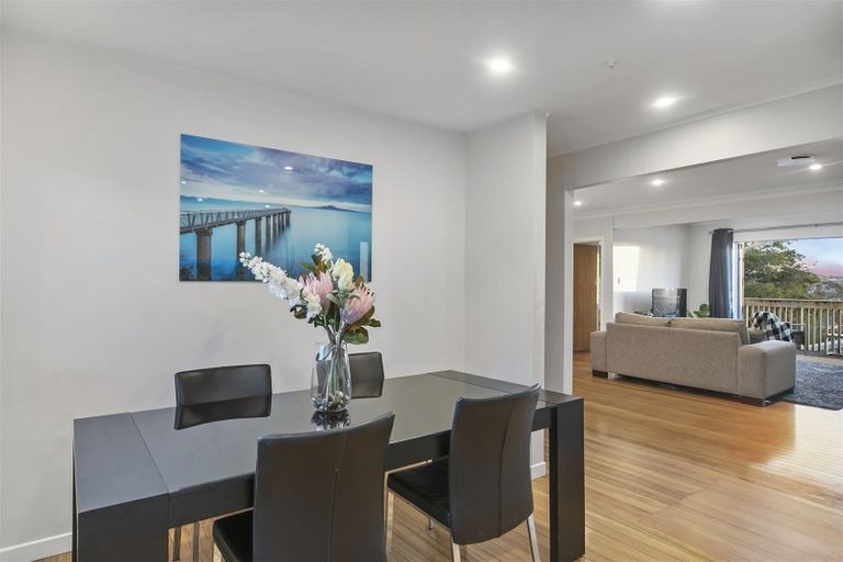 Photo of property in 1/266 Forrest Hill Road, Forrest Hill, Auckland, 0620