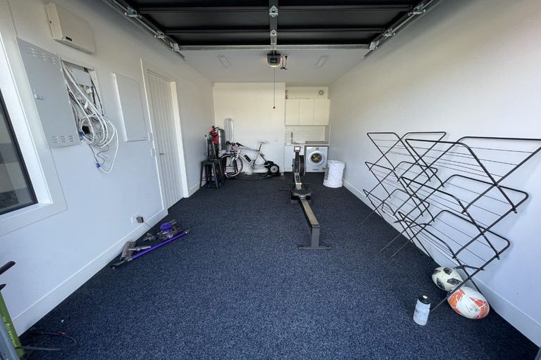 Photo of property in 4 Finesse Lane, Bucklands Beach, Auckland, 2012