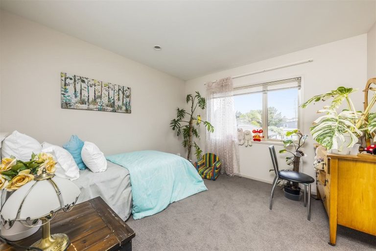 Photo of property in 28a Wairere Road, The Gardens, Auckland, 2105