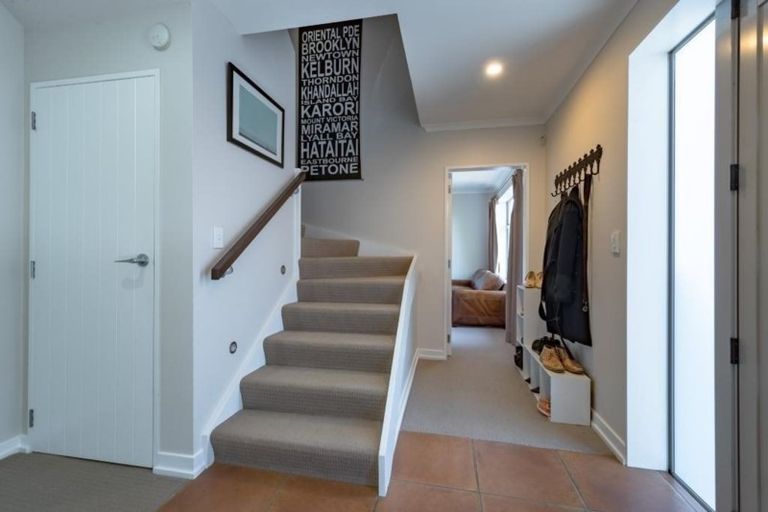 Photo of property in 29 Kiriwai Road, Paremata, Porirua, 5024