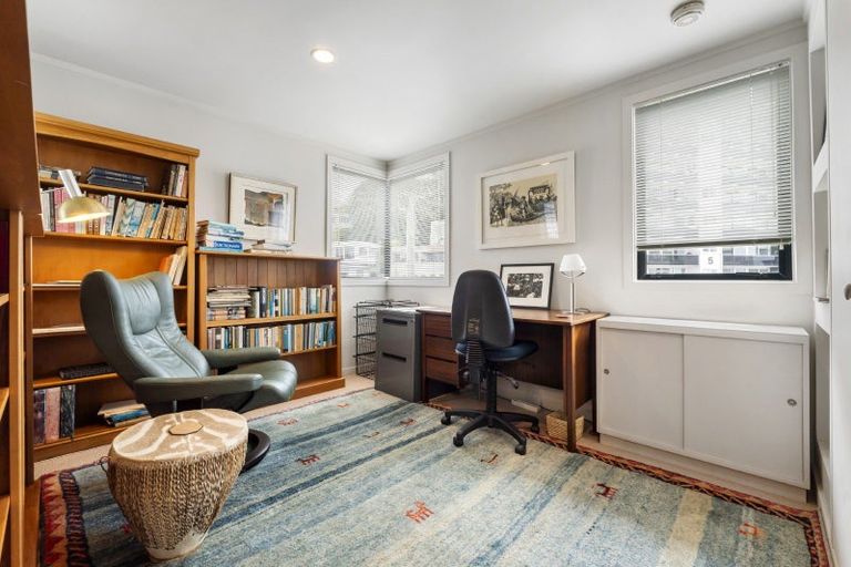 Photo of property in 2/195 Tamaki Drive, Kohimarama, Auckland, 1071