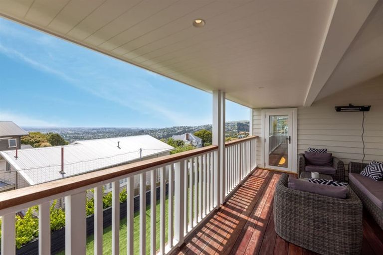 Photo of property in 156 Hackthorne Road, Cashmere, Christchurch, 8022