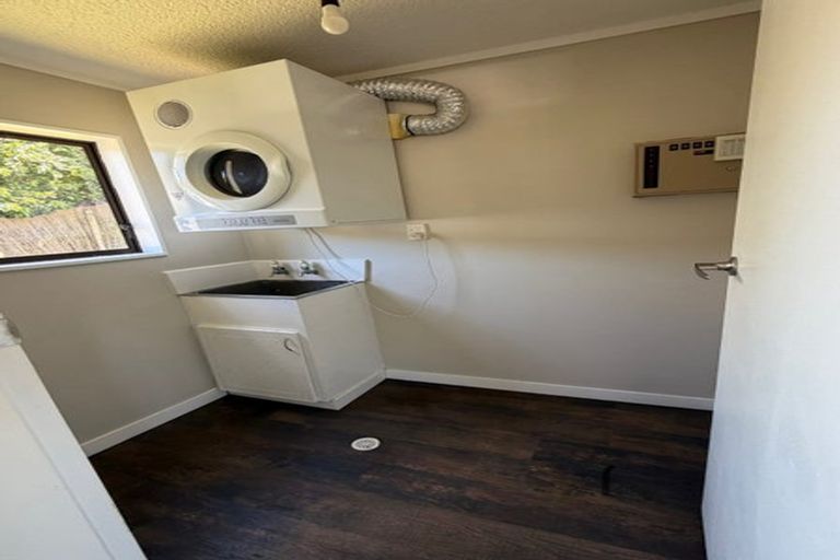 Photo of property in 47 Omapere Street, Whitby, Porirua, 5024