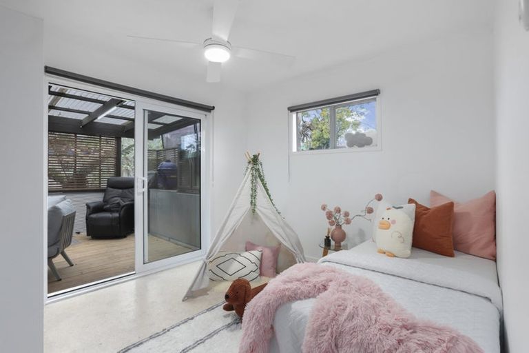 Photo of property in 26 Brunner Road, Glen Eden, Auckland, 0602