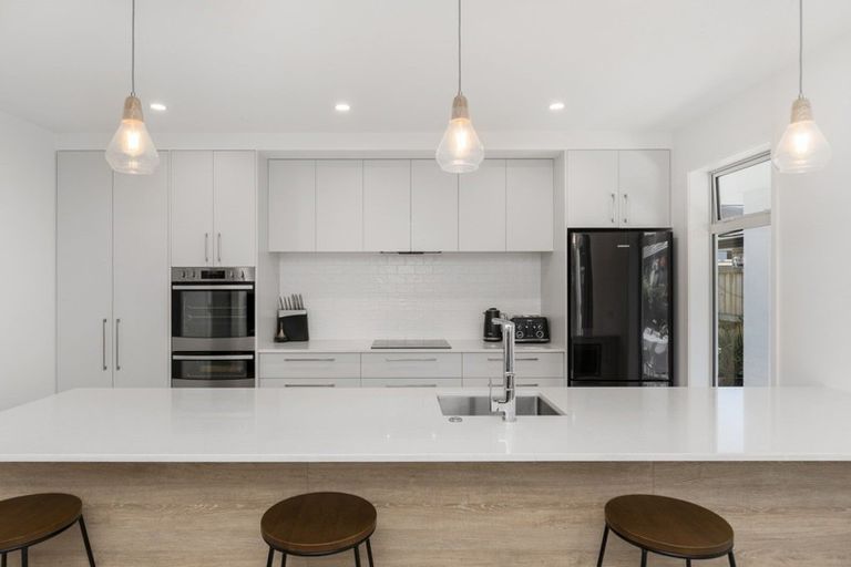 Photo of property in 5 Hanlow Place, Pyes Pa, Tauranga, 3112