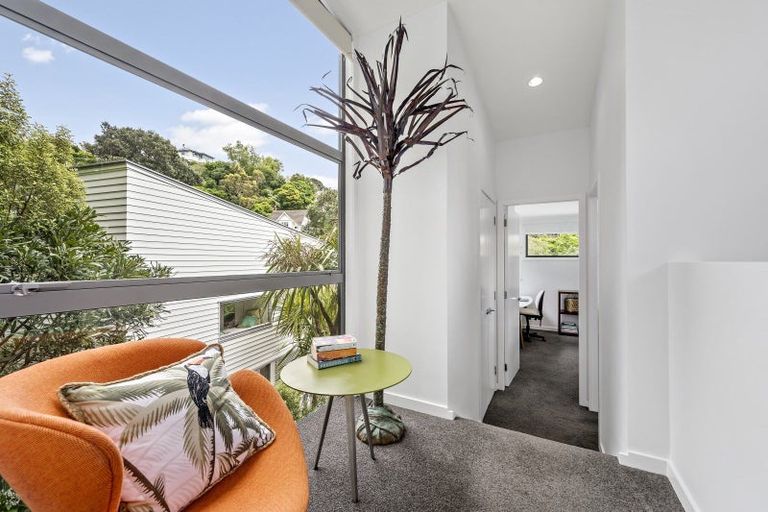 Photo of property in 37f Ngaio Road, Kelburn, Wellington, 6012