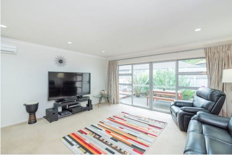 Photo of property in 11 Jeannie Way, Waikanae Beach, Waikanae, 5036