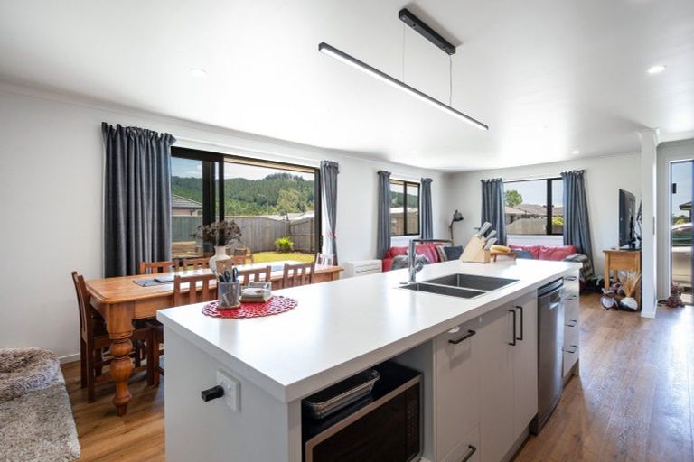 Photo of property in 44 George Fyfe Way, Wakefield, 7025