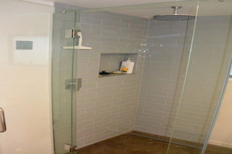 Photo of property in 325a Muritai Road, Eastbourne, Lower Hutt, 5013