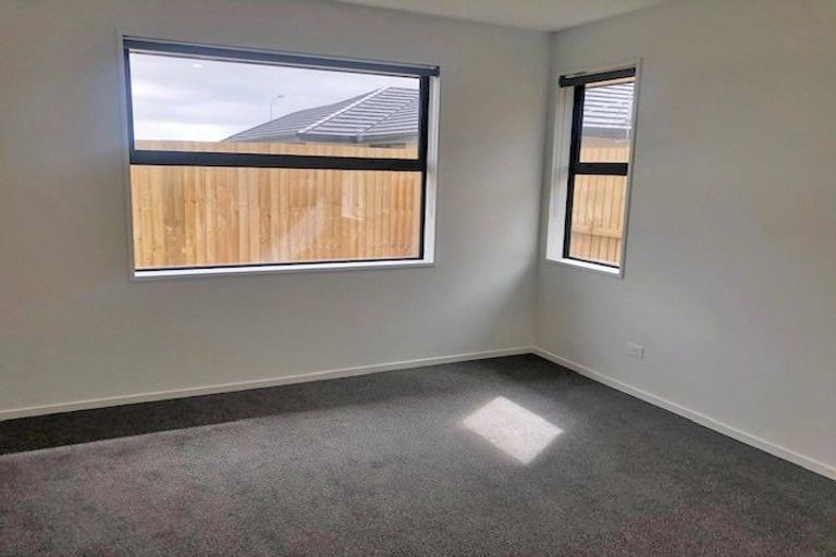 Photo of property in 24 Sedge Street, Belfast, 8051