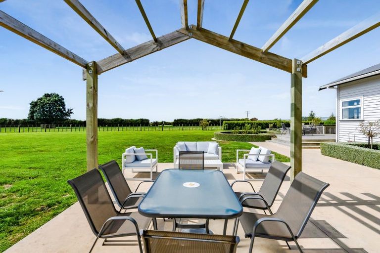 Photo of property in 2 Snell Road, Tikorangi, Waitara, 4383