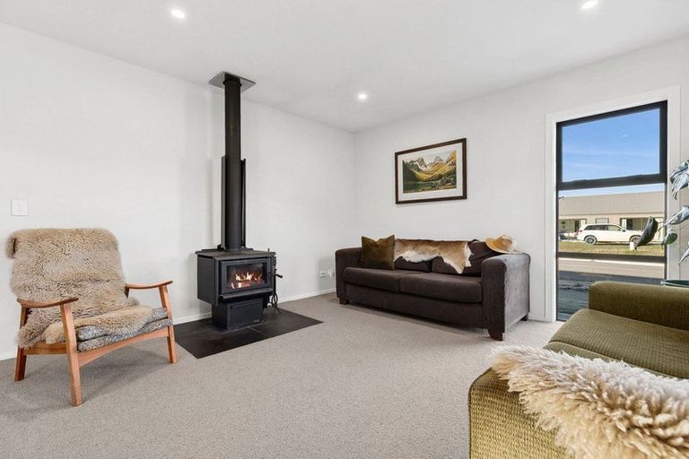 Photo of property in 19 Waddell Street, Lake Hawea, 9382