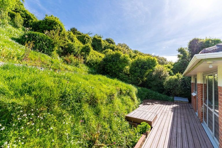 Photo of property in 30 Seaview Terrace, Kew, Dunedin, 9012