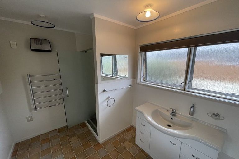 Photo of property in 24 Taitua Drive, Te Atatu South, Auckland, 0610