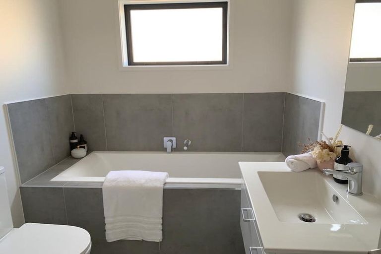 Photo of property in 7 Poutawa Lane, Clarks Beach, 2122