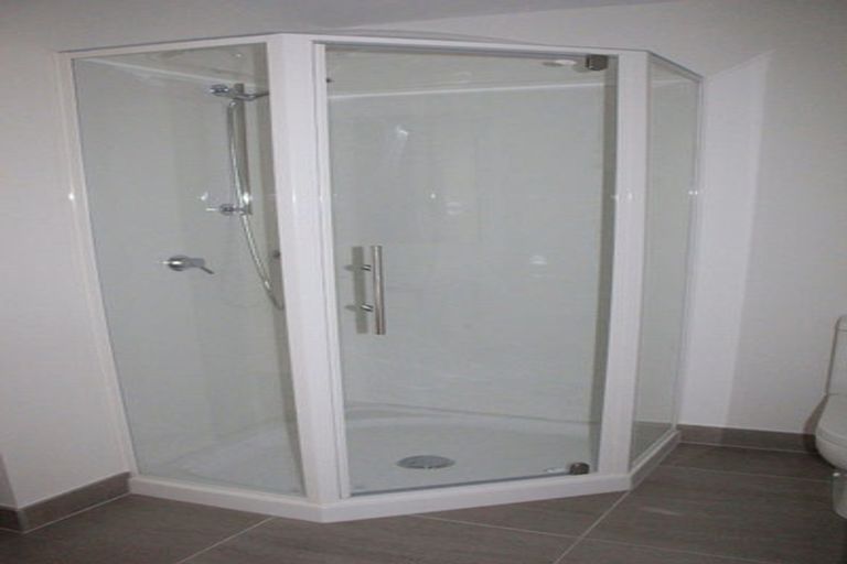 Photo of property in 15 Raymond Grace Avenue, Huapai, Kumeu, 0810